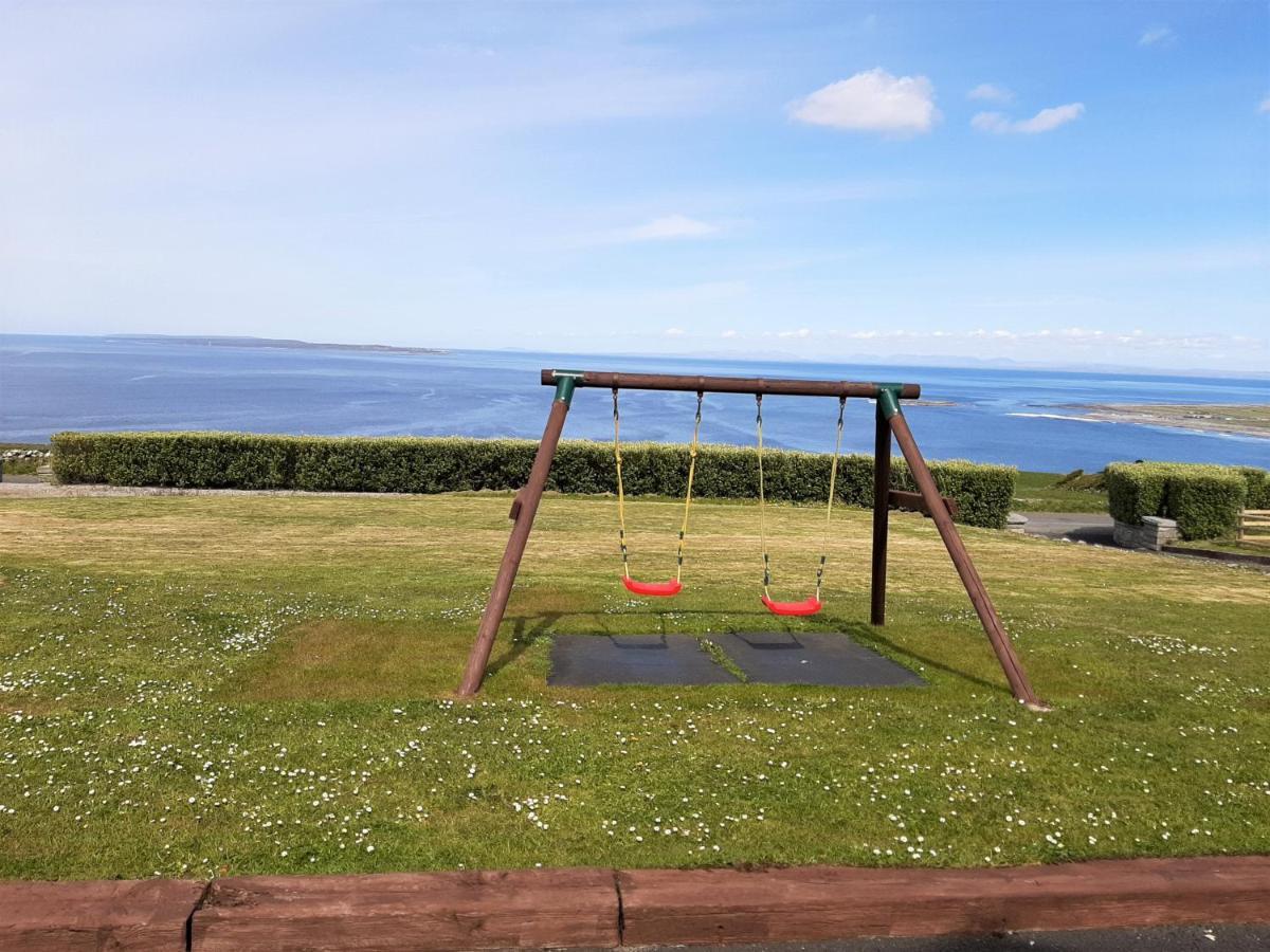 Sea Breeze Apartment Doolin Bagian luar foto