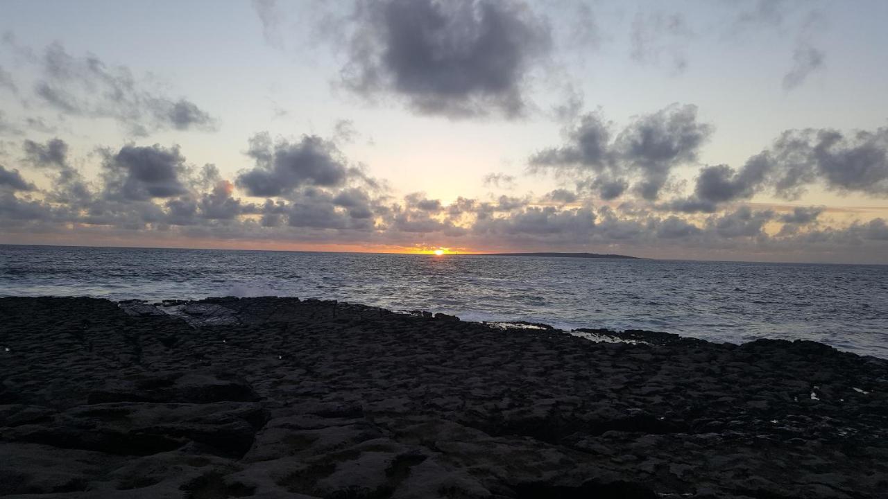 Sea Breeze Apartment Doolin Bagian luar foto