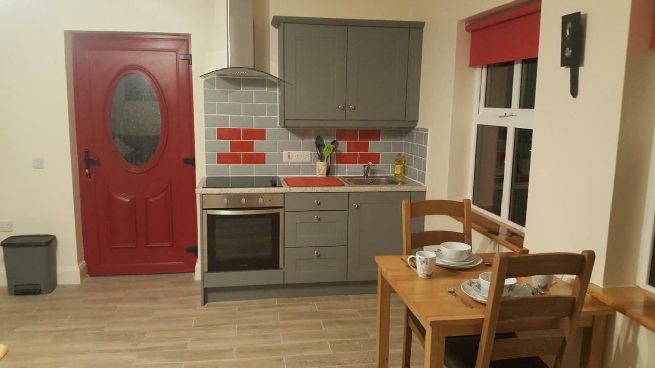 Sea Breeze Apartment Doolin Bagian luar foto