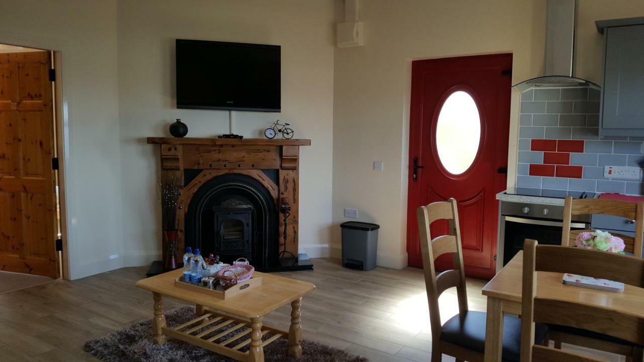 Sea Breeze Apartment Doolin Bagian luar foto