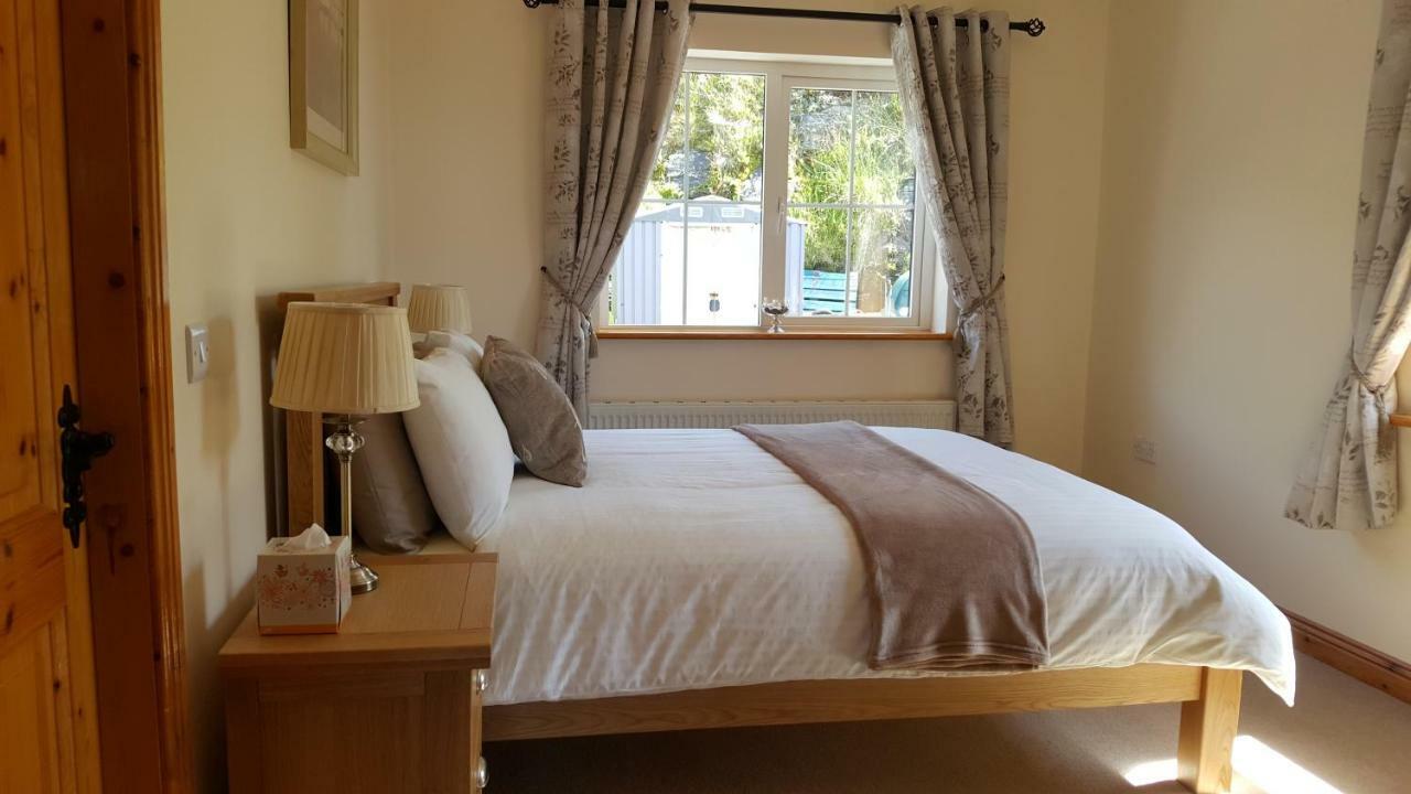 Sea Breeze Apartment Doolin Bagian luar foto